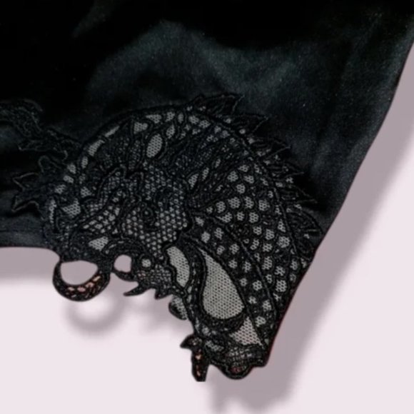 Victoria’s Secret Black Satin Lace Dragon Teddy Slip Silky Textured Small - Picture 10 of 10